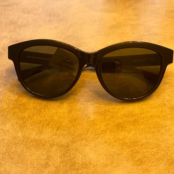 SUNCLOUD Bayshore Black/Polar Green sunglasses NWT - Picture 1 of 4
